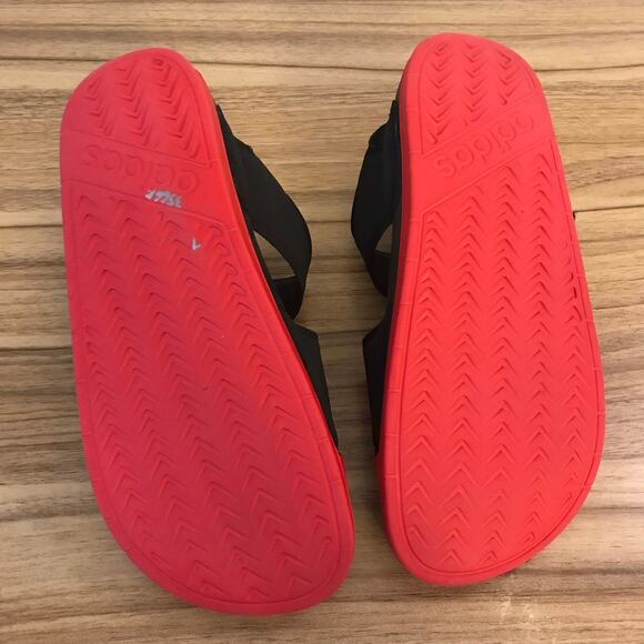Womens Adidas ADILETTE SANDALS Black/Red HP3008 Size 7 - Picture 6 of 6